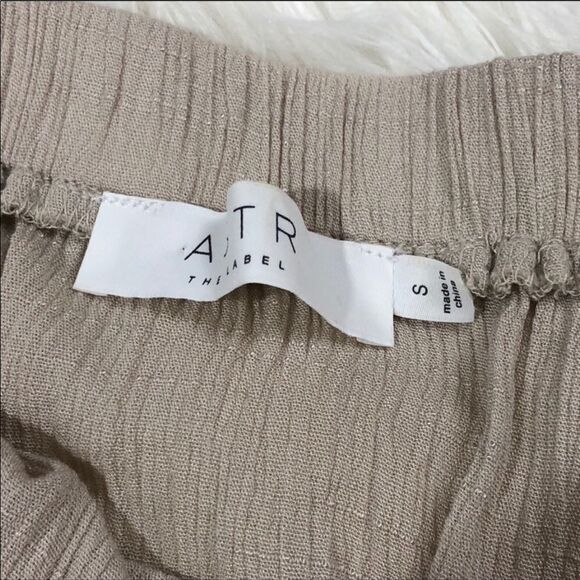 2/$30 ASTR The Label Off Shoulder Lace Embroidered Gauzy Relaxed Blouse Top - Picture 7 of 7